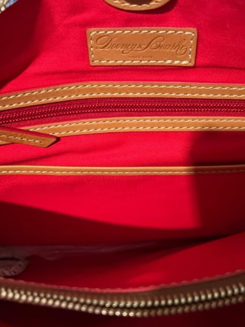***RARE- LIMITED EDITION*** Princess Snow White Dooney & Bourke Leather Tote - Picture 6 of 12
